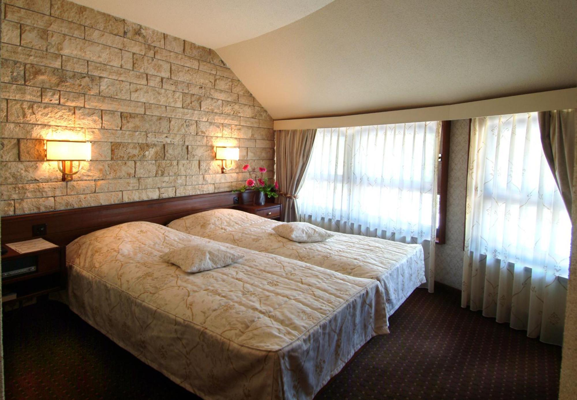 Martigny Hotel Restaurant La Porte D'Octodure מראה חיצוני תמונה